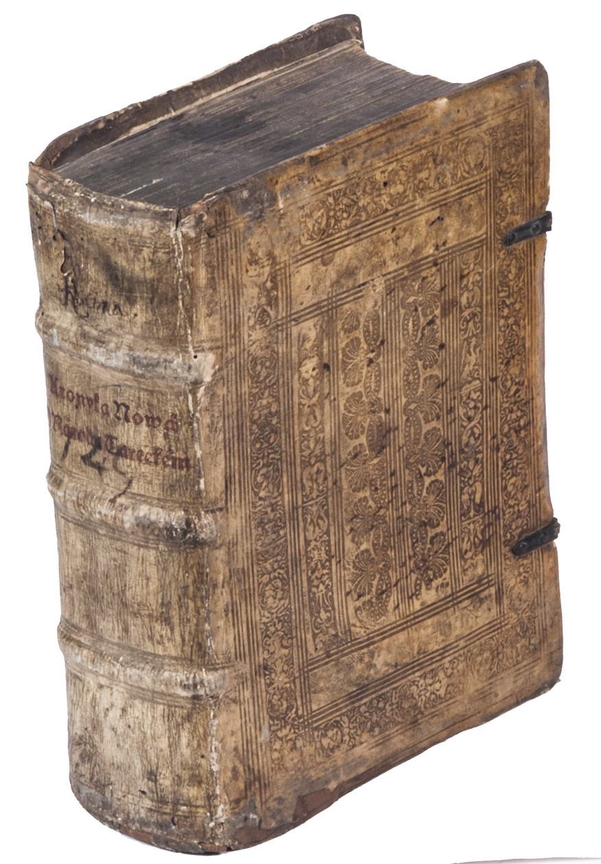 LEUNCLAVIUS, Joannes. - Kronyka Nowa O Narodu Tureckem, na dwa Djili rozdelena.Prague, Daniel Adam, 1594. 2 volumes bound as 1. Small 4to (19.5 x 15.5 cm). With the title-page of volume 1 printed in red and black, and the colophon with large woodcut printer's device; the 2nd volume with woodcut ornament on the title-page, and the colophon with a woodcut vignette. Contemporary blind-tooled vellum, with 2 leather straps with brass clasps (later).