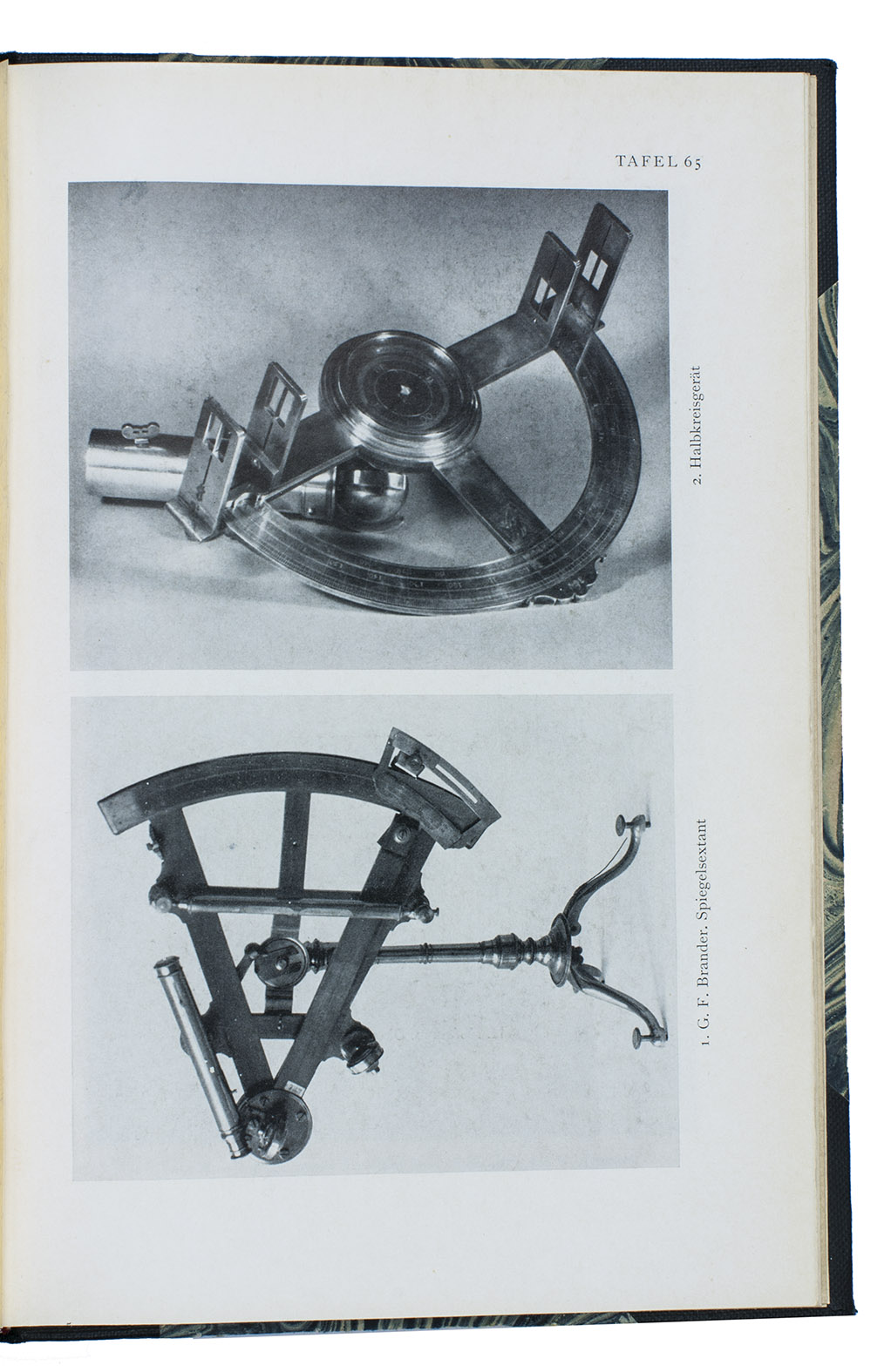 ZINNER, Ernst. - Deutsche und Niederlndische astronomische Instrumente des 11.-18. Jahrhunderts. Mnchen, C.H. Beck'sche Verlagsbuchhandlung, 1956. With 80 numbered plates. Half cloth.