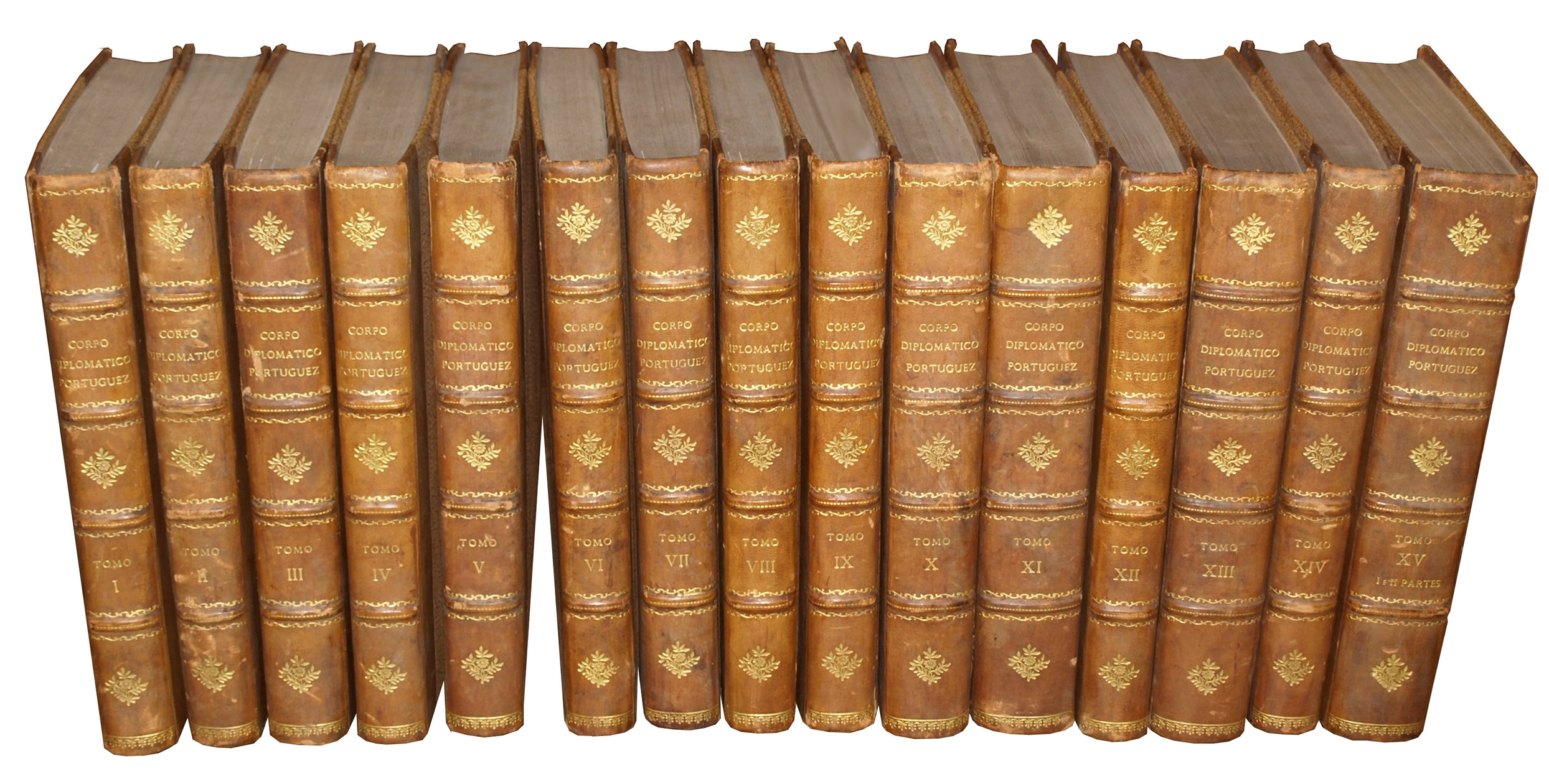 SILVA, Luiz Augusto Rebello da (et al.). - Corpo diplomatico Portuguez contendo os actos e relaes politicas e diplomaticas de Portugal.Lisbon, Typographia da Academia Real das Sciencias / Imprensa Nacional, 1862-1959. 15 volumes (final volume in 2 parts). Small folio (22.5 x 28.5 cm). Uniformly bound in half tan sheepskin, decorated paper sides, gold-tooled spines, decorated endpapers, sprinkled edges. Some original publishers printed wrappers bound in.