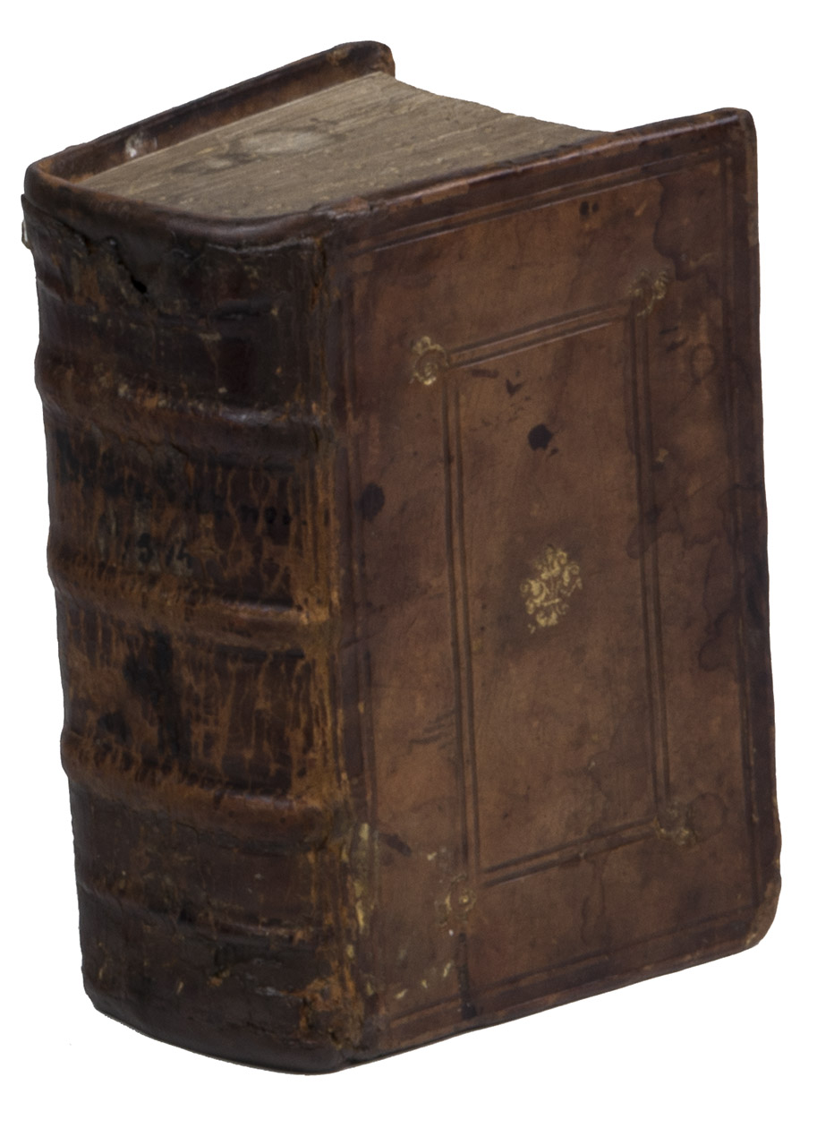 [BIBLE - NEW TESTAMENT - LATIN]. - Novum Jesu Christi Testamentum.Antwerp, Christoffel Plantin, 1564[-1565].With: (2) [INDEX]. Hebraea, Chaldaea, Graeca, et Latina nomina virorum, mulierum, populorum, idolorum, urbium, fluviorum, montiu[m], caeterorumq.; locorum quae in Bebliis sparsa leguntur ... cum Latina interpretatione: additis etiam Bibliorum locis in quibus ita scripta legu[n]tur: qua in re interpretationem quae in Bibliis Compluti excusis erat ....Antwerp, Christoffel Plantin, 1565. With Hebrew and Greek types.2 works in 1 volume, the 1st in 2 parts. 16mo (11.2 x 7.2 cm). Contemporary blind- and gold-tooled calf.